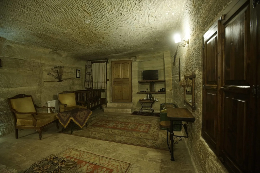 Chelebi Cave House