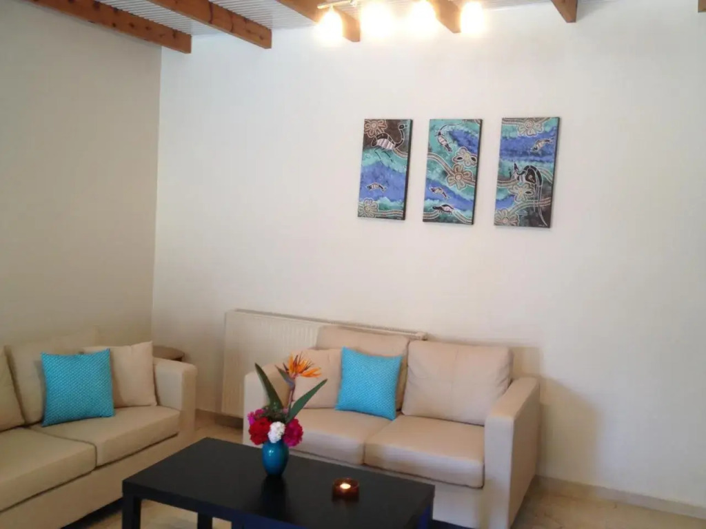 Angelica Studios and Apartments