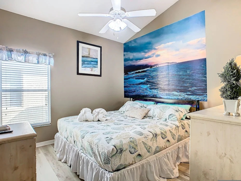 Screened pool, spa & game room Near Disney