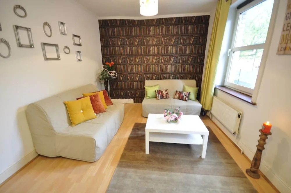 Old Nichol Guest Apartment