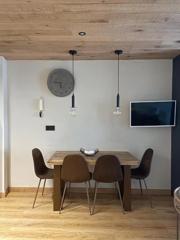 Apartaran 208