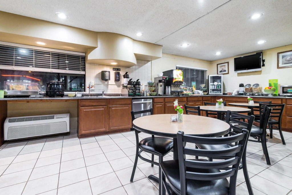 Quality Inn & Suites Lacey Olympia