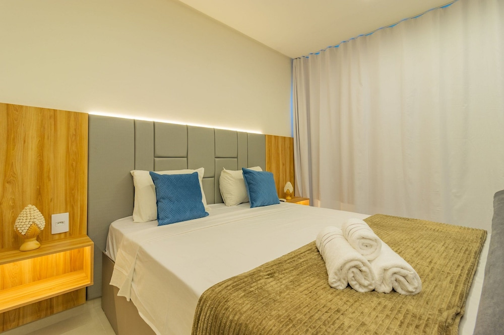 Icon Housi em Boa Viagem Perto do Shopping Recife e a 300m do Mar | By Carpediem