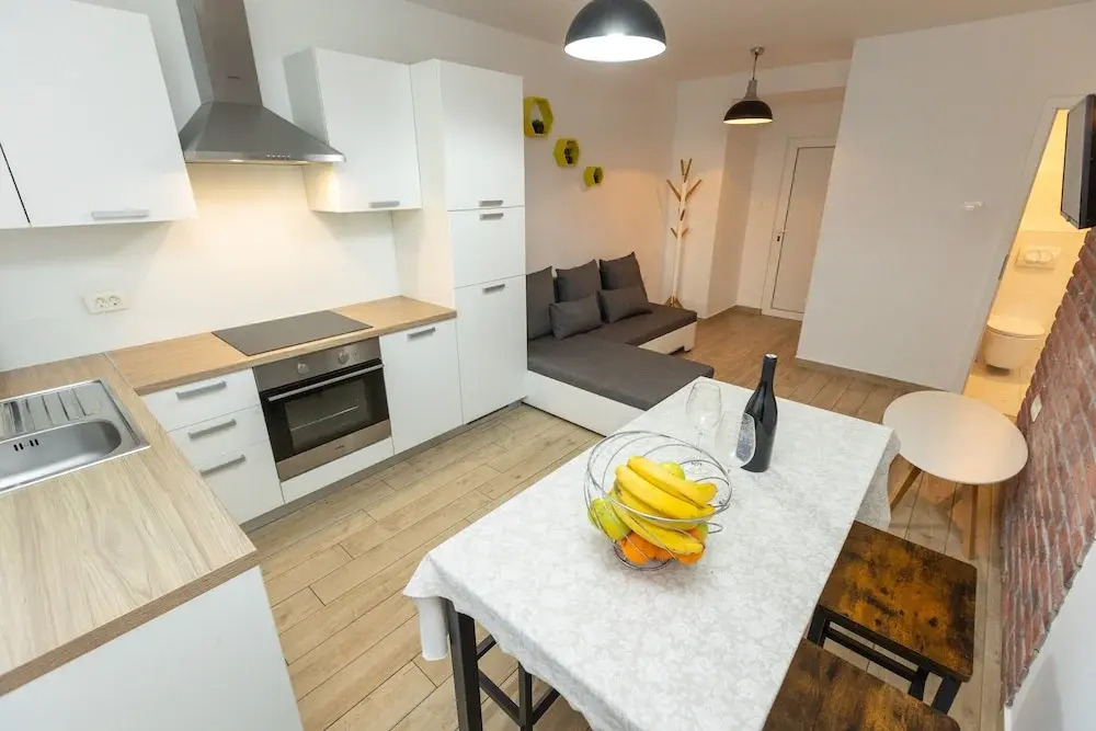 Deluxe Apartment near the Bridge