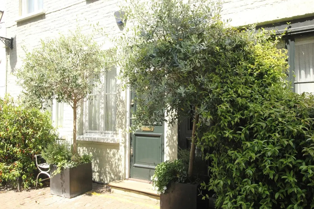 Thurloe Place Mews