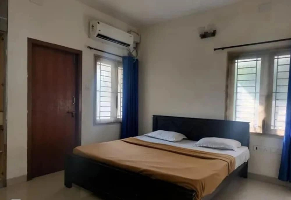 Fabhotel Nayana Square