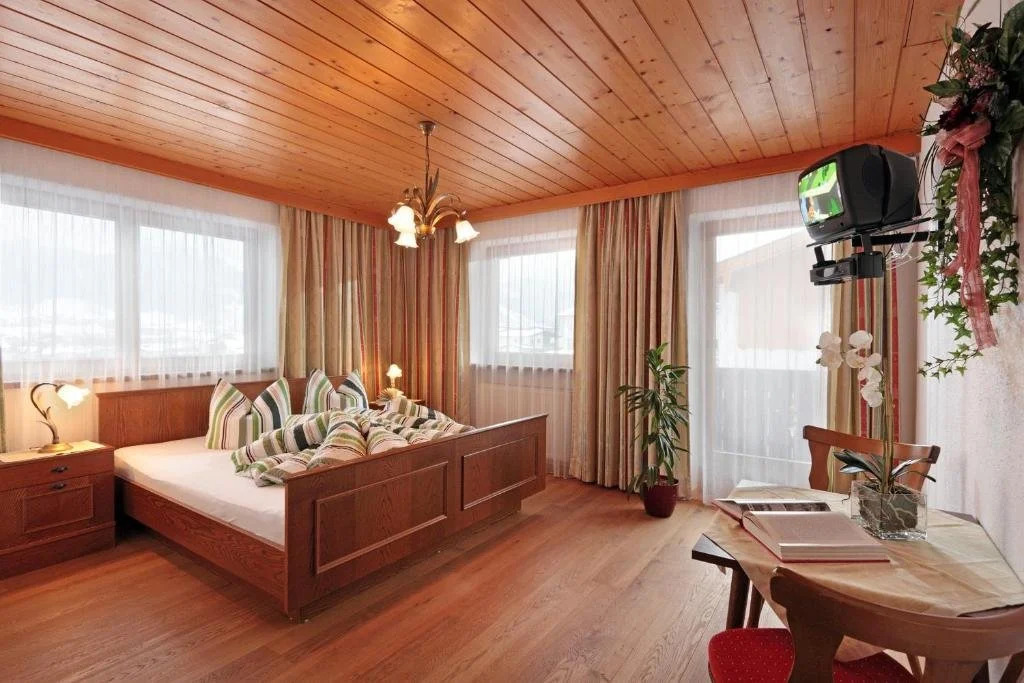 Haus Schroll