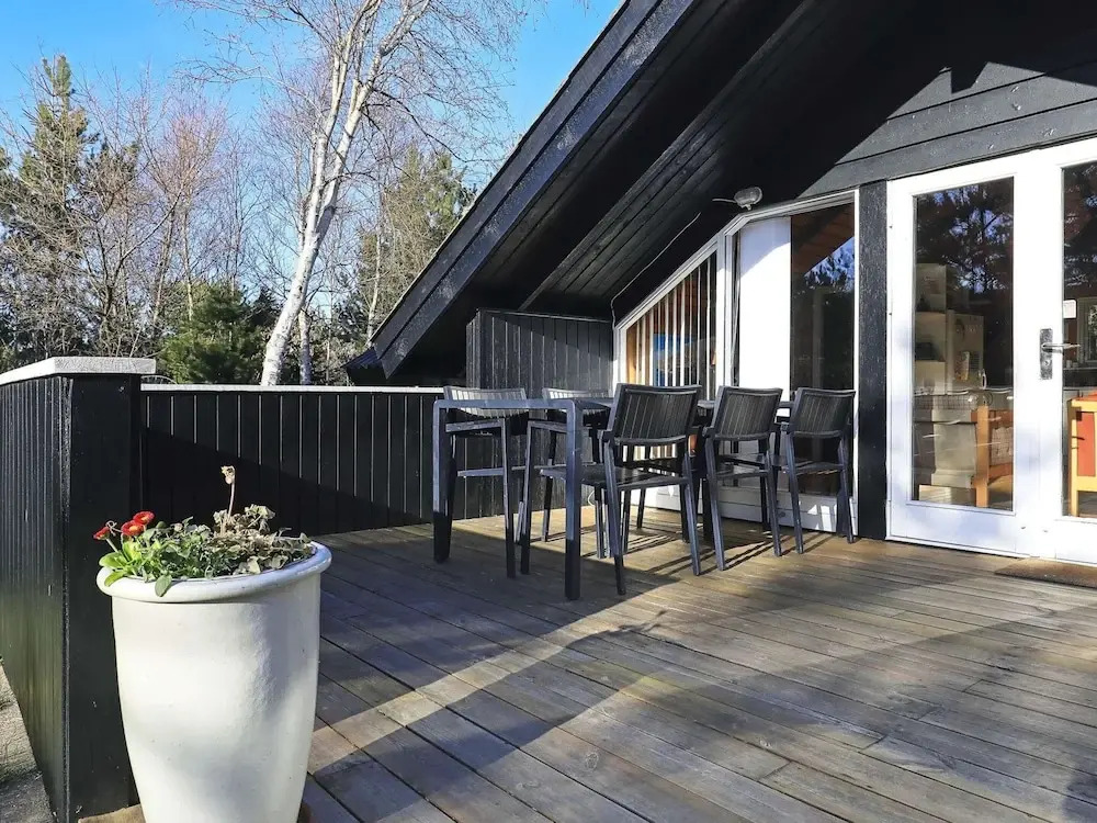 6 person holiday home in Saltum