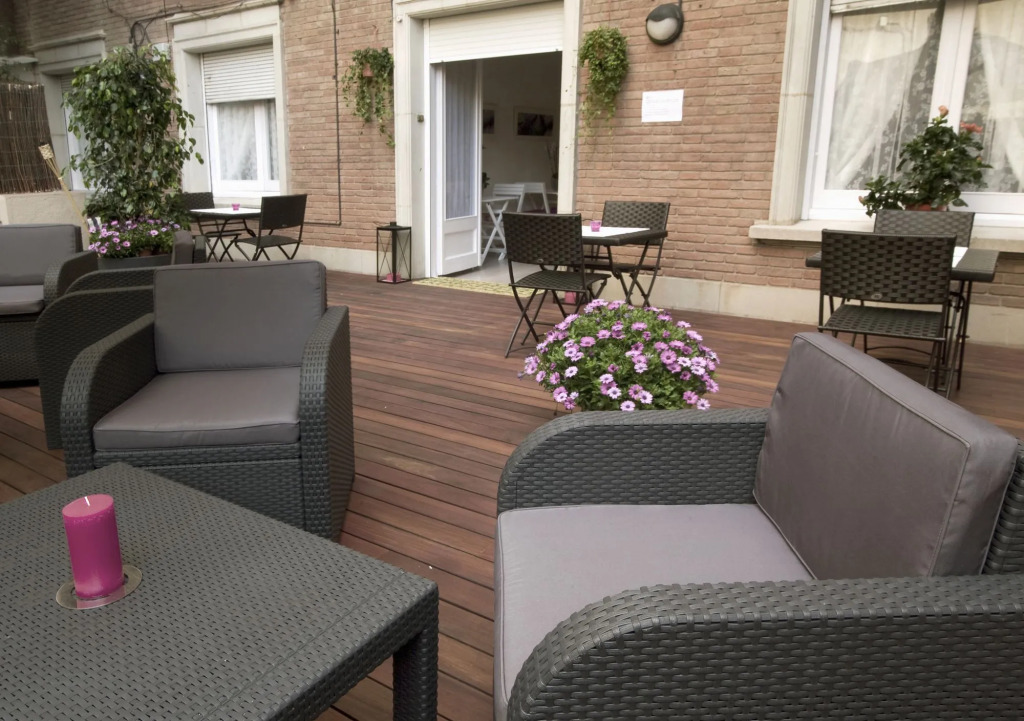 Blanc Guest House