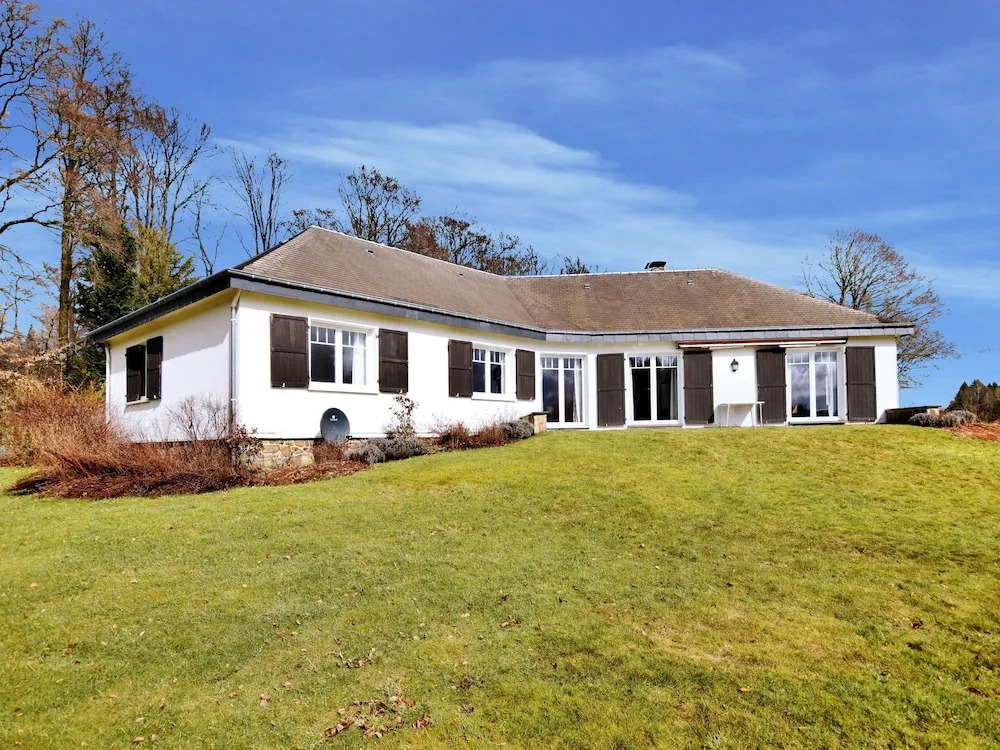 Large Detached House Surrounded by Nature