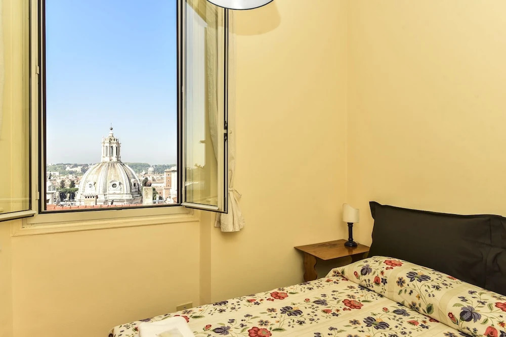 Rome at Your Feet Apartment with Terrace