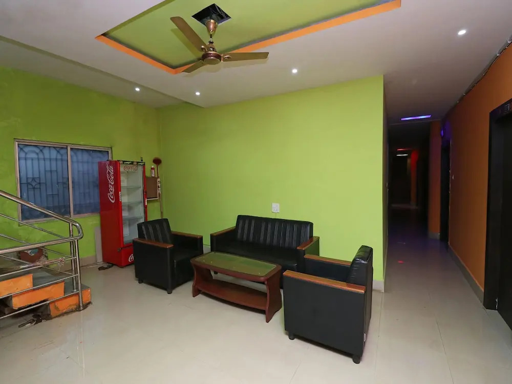 OYO 15568 Khandagiri Guest House