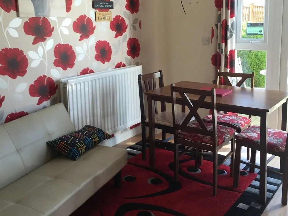 Accommodation Circus Drive