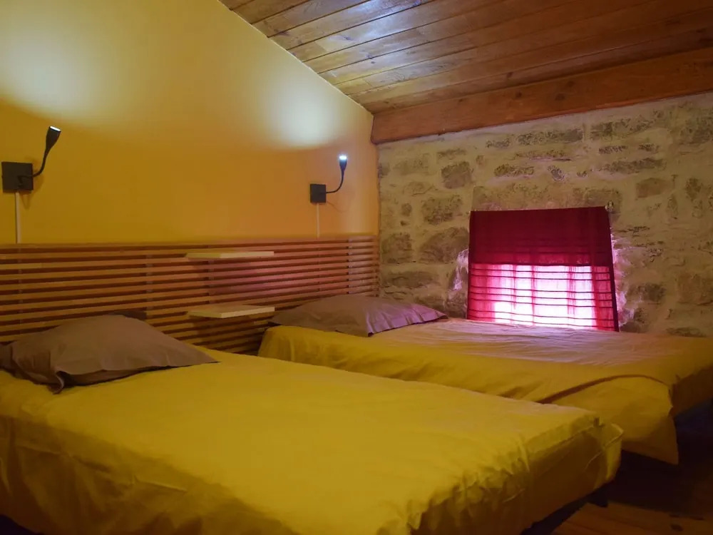Vintage Holiday Home in Lanas With Swimming Pool