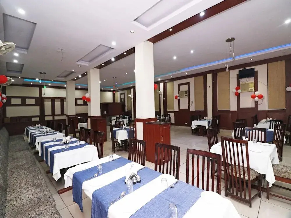 Hotel Grand Melrose by OYO Rooms
