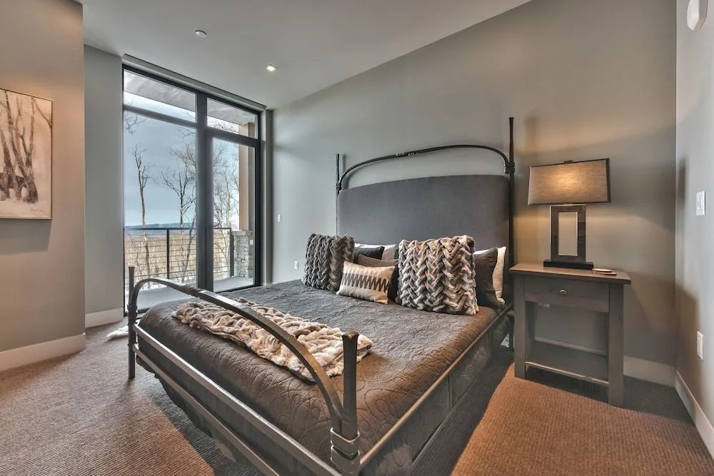 Deer Valley One Empire Pass Ski-in/ski-out 3 Bedrooms 3 Bathrooms Cond