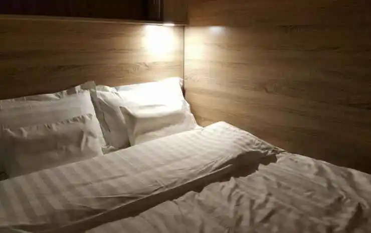 To Bed Poshtel
