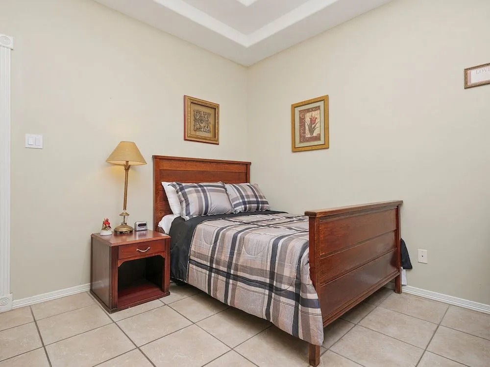 Charming Studios Mission TX
