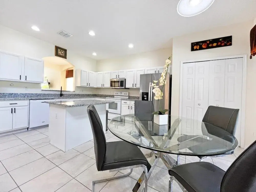 Golden Beach Villa 6 Bedroom Home by RedAwning
