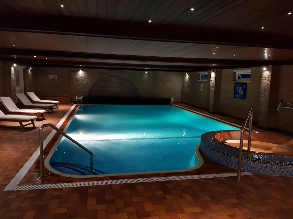 Redhill House Boutique Hotel