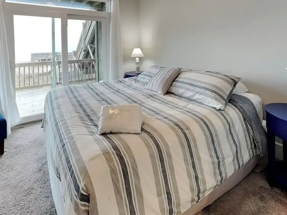 Sunshine Daydreams by Topsail Realty