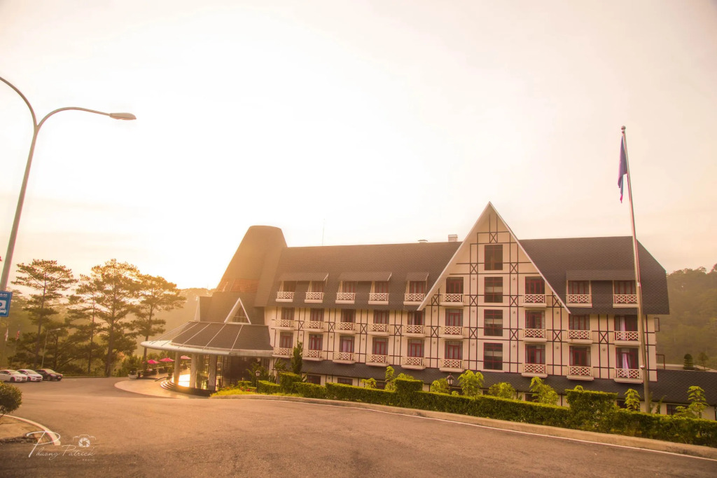 Swiss-Belresort Tuyen Lam