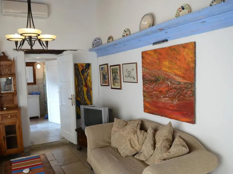 Myrto House