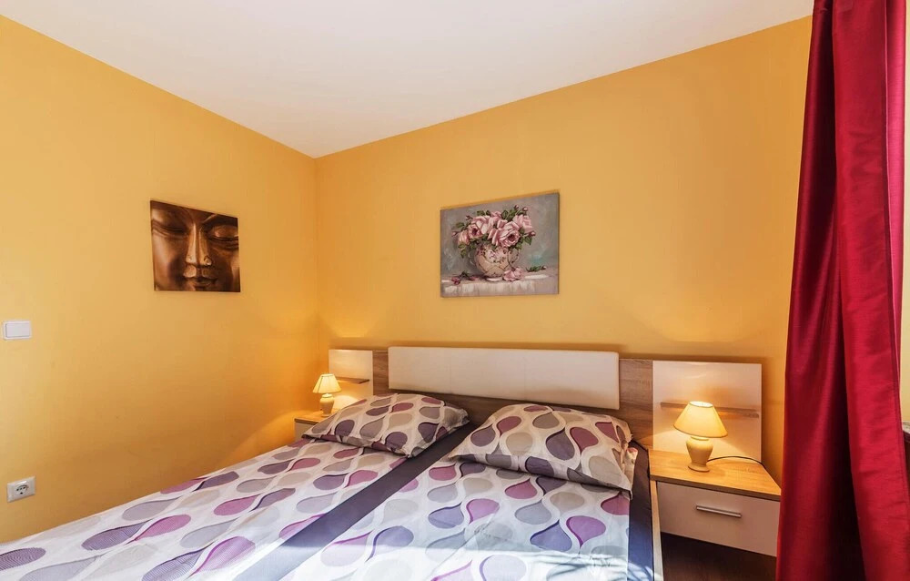 Amazing Apartment in Liznjan With 1 Bedrooms, Wifi and Outdoor Swimming Pool