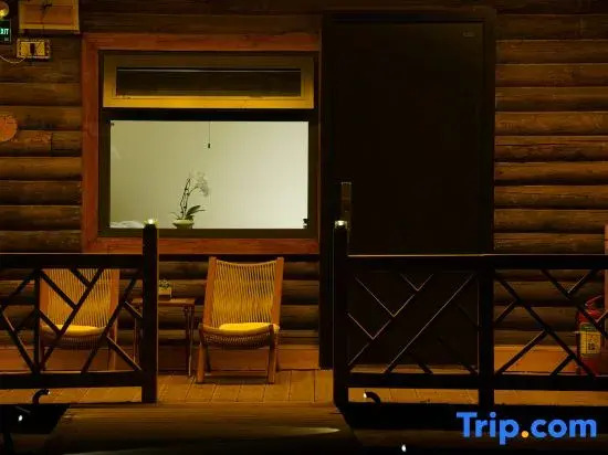 Zai Shan Jian Ye Homestay (Kanas Scenic Area)