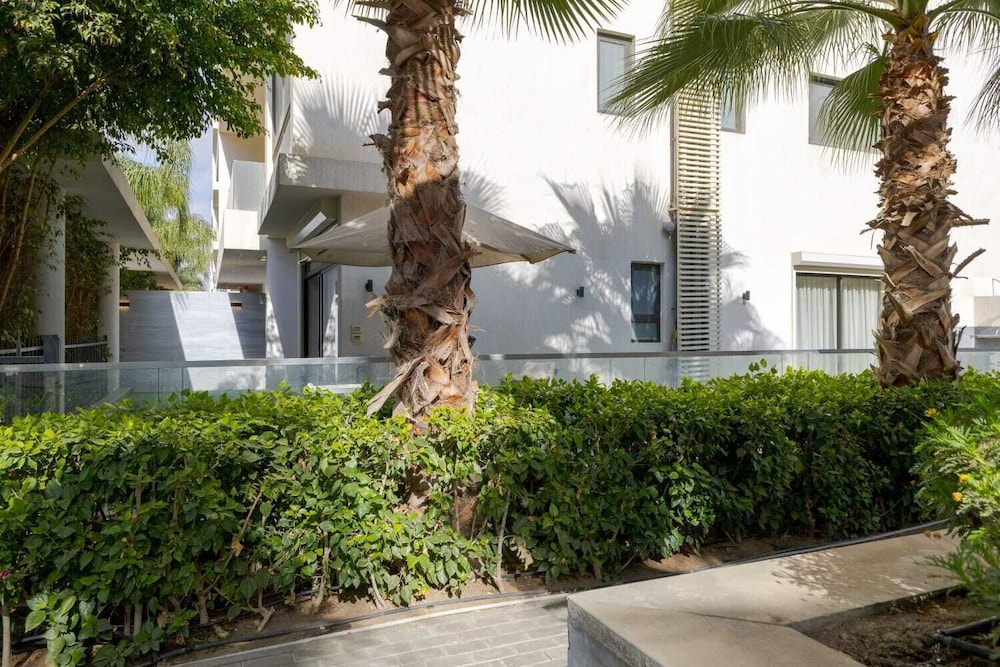ELITE New Modern 3BR Apartment