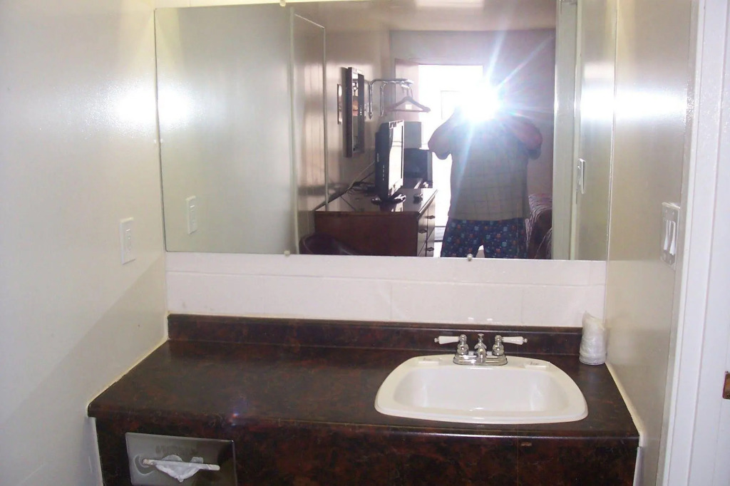 Ivanhoe Motel