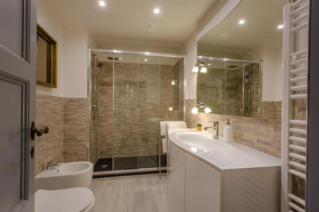 Elegant & stylish apartment city center