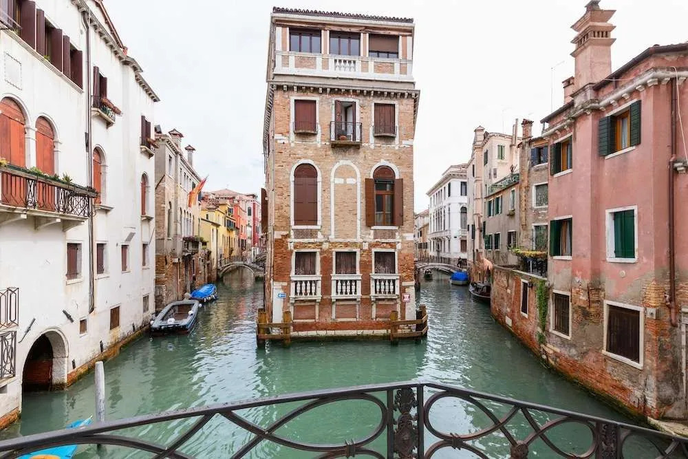 Venice Castello Elegant Apartment