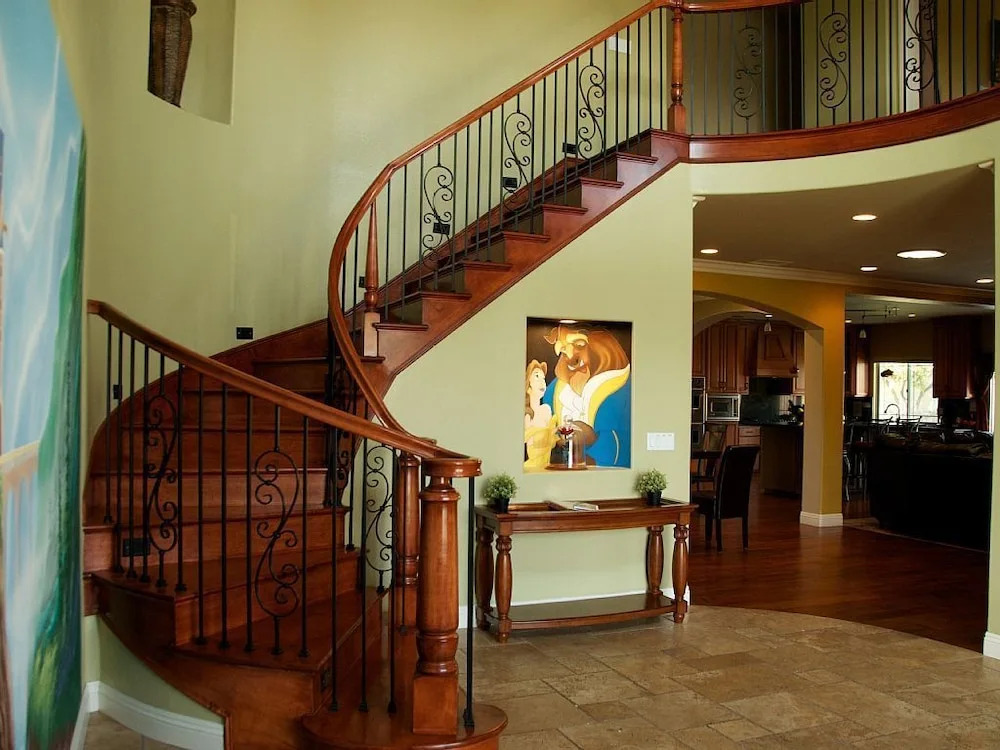 Belle's Castle 7 Bedrooms 3.5 Bathrooms Home