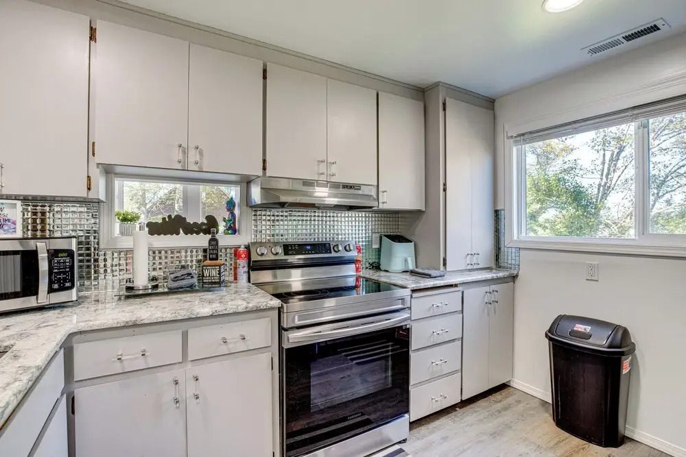 Rockaway Beach House - Walk to Ocean!