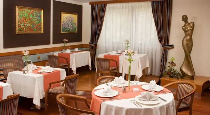 Hotel Kálvária II