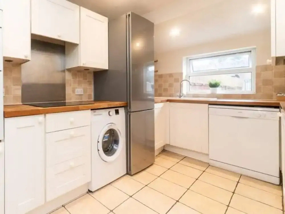 Charming Period Home Near Surbiton With Garden