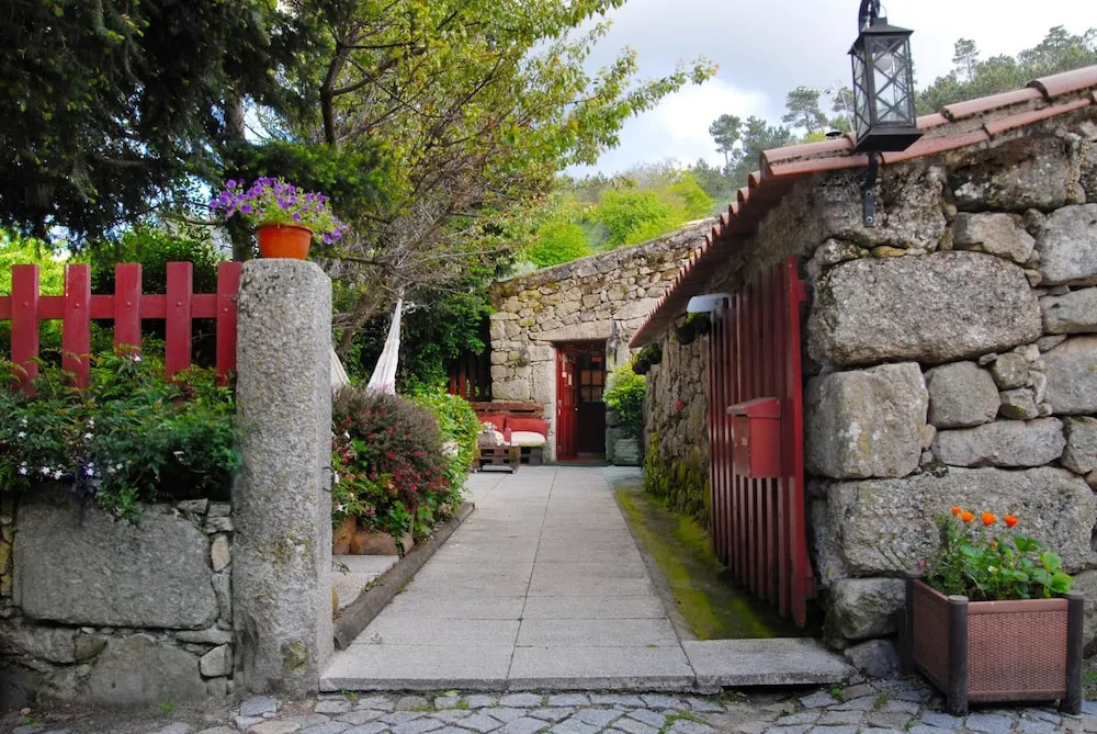 House With 3 Bedrooms in Povoa Velha, With Wonderful Mountain View, Fu