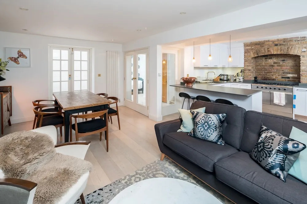 Modern 3 BR flat near Baker street and Marylebone