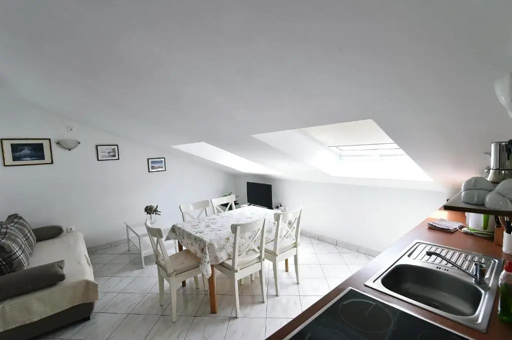 Apartments Luni