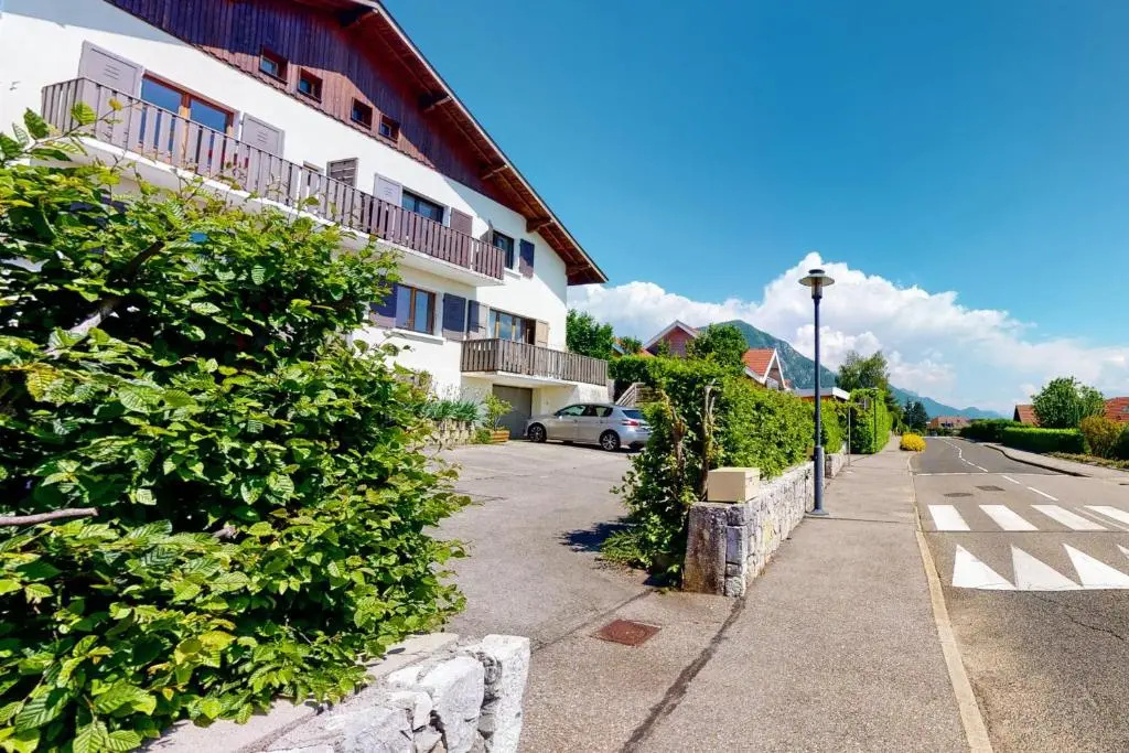 Apartment with 2 bedrooms for 4 people in Annecy-le-Vieux