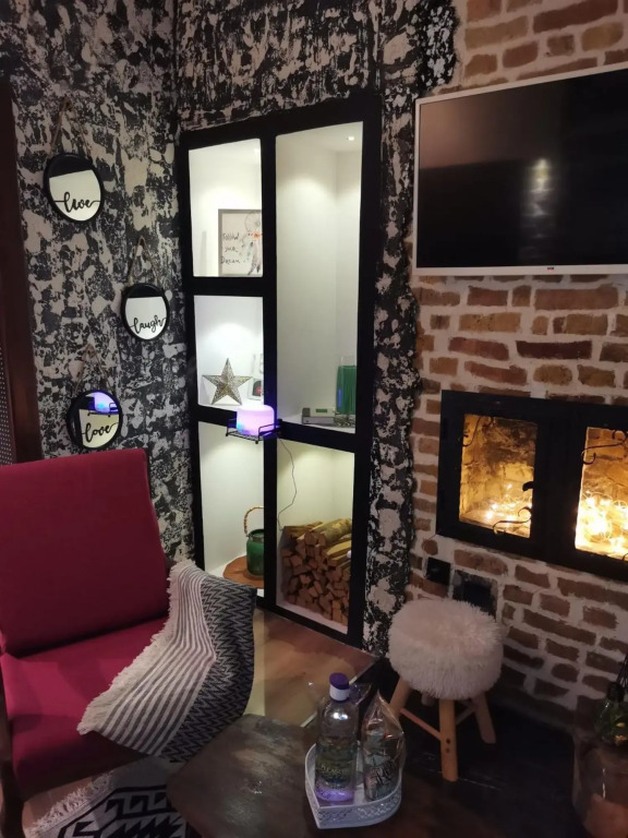 Studio Apartman Black & White Centar Sarajevo free parking