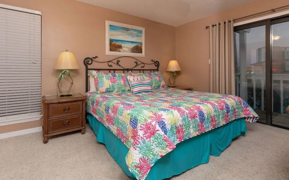 Romar Village 622 2 Bedroom Condo