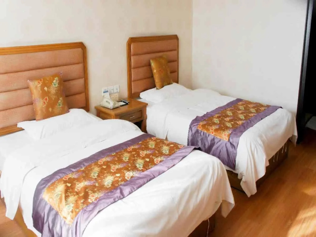 Yantai Qingzhou Hotel