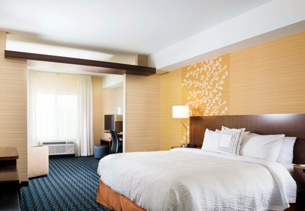 Fairfield Inn & Suites Rochester Mayo Clinic Area/St. Marys