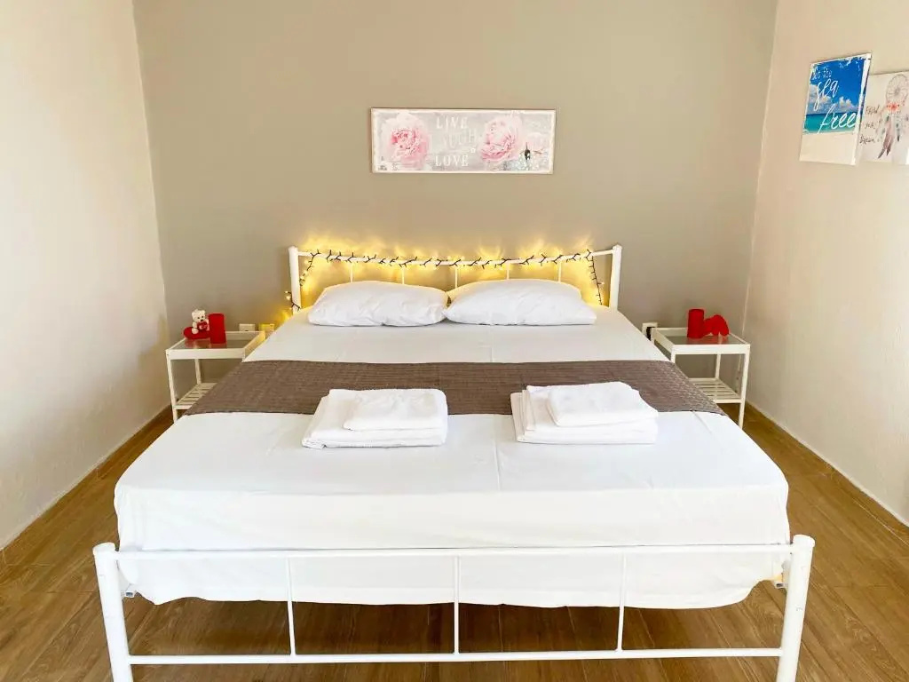 Villa Kenzo 30 metres from the beach