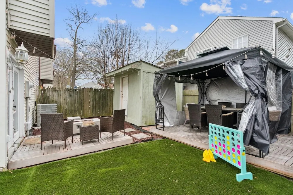 Beach Lair 3 Bedroom Townhouse by Redawning