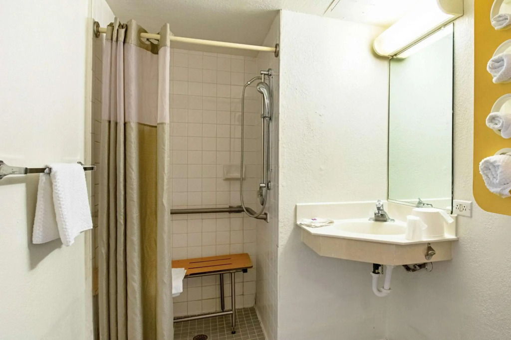 Motel 6-Palatine, IL - Chicago Northwest