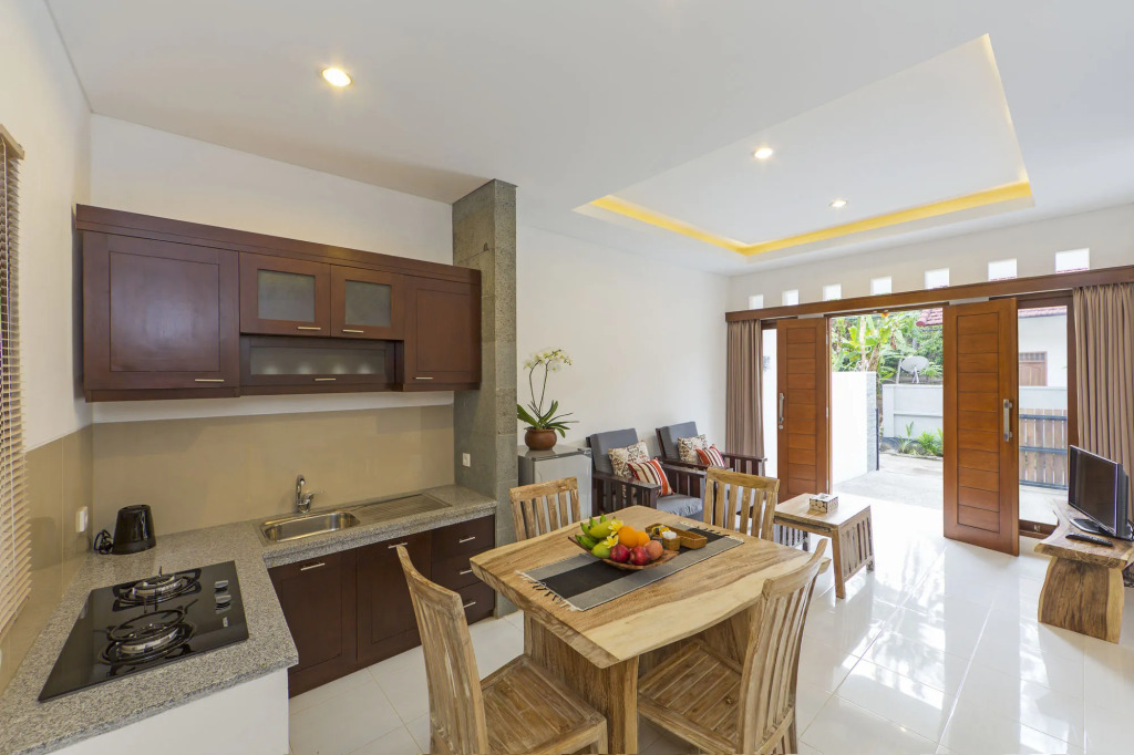 Odika Lovina Villas