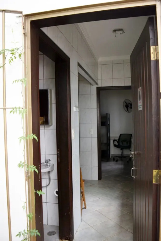 Hobi Hostel Bar & Lounge